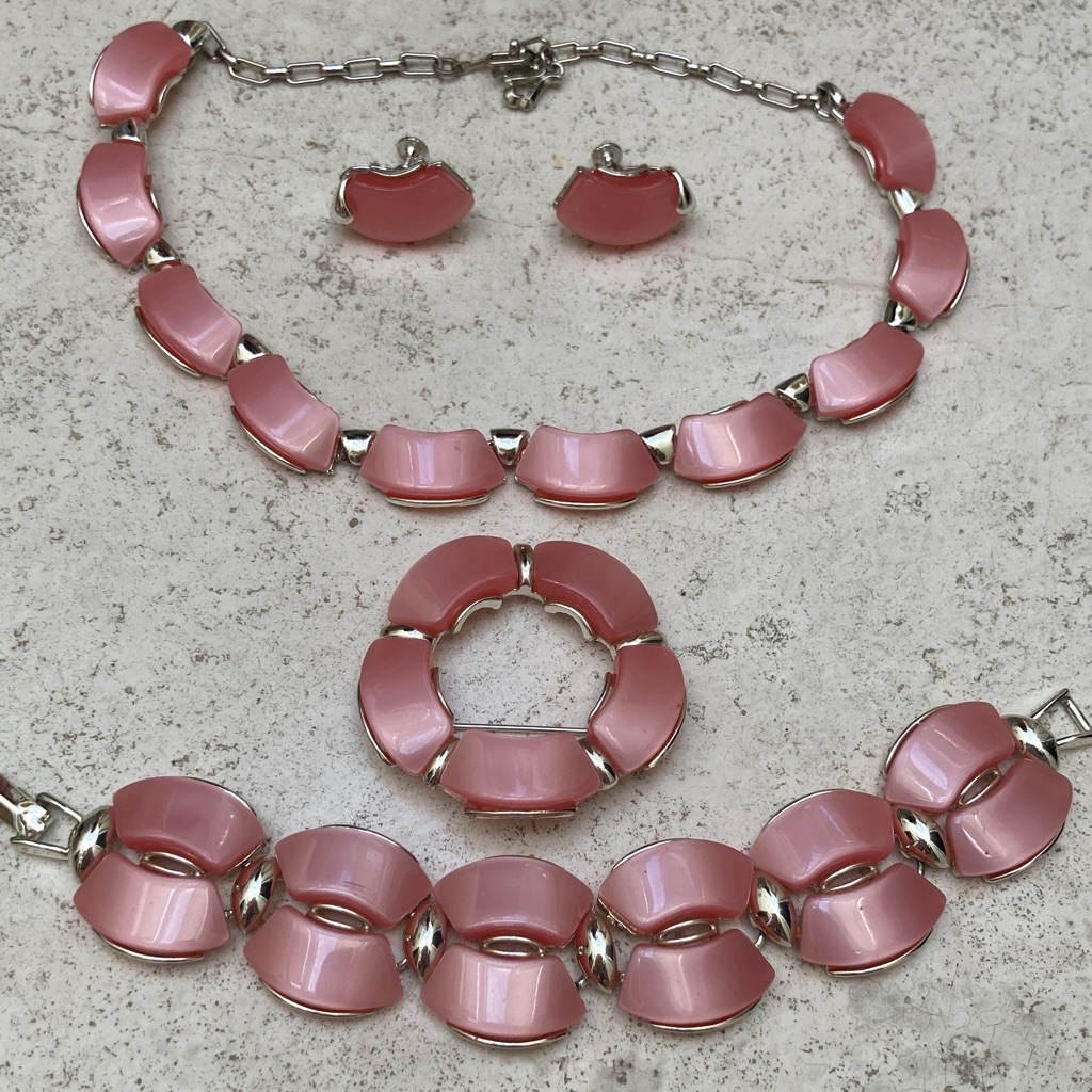 Thermoset Vintage 50s Mid Century Moonglow Jewelry Set Star Brand